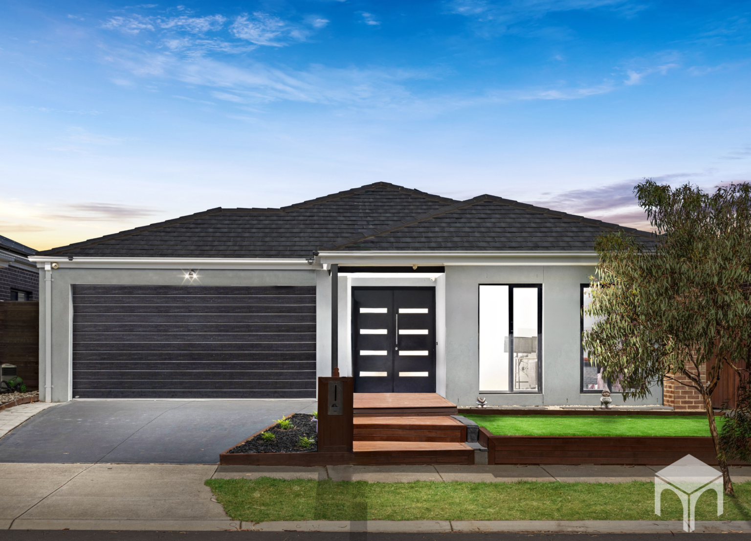 8 Hazelnut Road, MANOR LAKES, VIC 3024