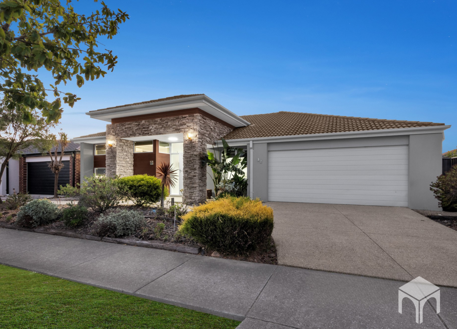 53 Minindee Road, MANOR LAKES, VIC 3024
